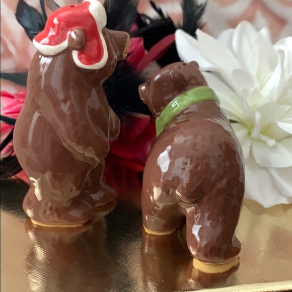Brown Bear Salt & Pepper Shaker Set - Picture 7 of 10